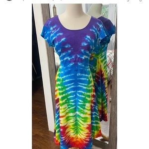 Dharma Trading Co | Rainbow V Print Tie Dye Fit & Flare Short Sleeve Midi Dress